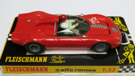 3211 Alfa Romeo nr. 215 rood (nieuwstaat, gestempeld)