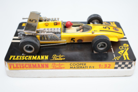 3205 Cooper Maserati nr. 5 geel (gestempeld)