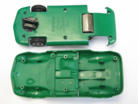 Ford Lotus bodem + kap, motor, vooras groen (incompleet)