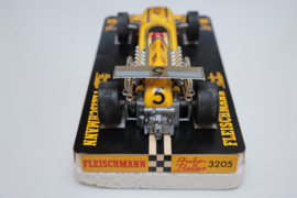 3205 Cooper Maserati nr. 5 geel (gestempeld)