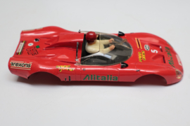 Alfa Romeo kap rood nr. 5