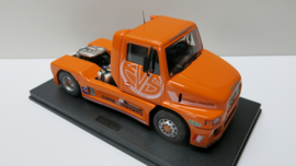 Fly GB-Track, SISU SL250 Drag Racing 2001 Truck 8 L (met verlichting)