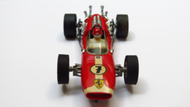 3200 Ferrari F1 rood nr. 7 (16 spaaks gril, gestempeld)