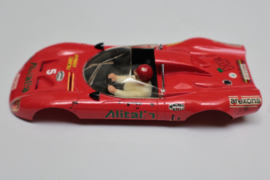 Alfa Romeo kap rood nr. 5