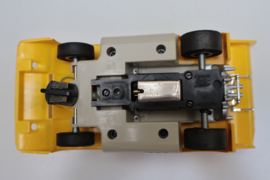 3202 Porsche Can-Am geel nr. 1 (spiegels zwart)
