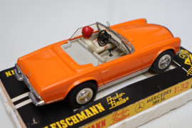3260 Mercedes 280SL oranje (gestempeld)