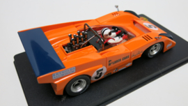 MG Vanquish, McLaren M8D Can-Am "1970 Champion"