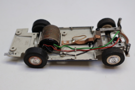 Mercedes bodem compleet met assen, motor, etc.