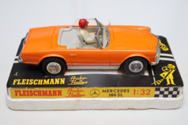 3260 Mercedes 280SL oranje (gestempeld)