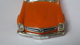 Mercedes 250SL kap oranje (nieuw met lakschade)