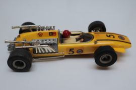 3205 Cooper Maserati geel nr. 5 (gestempeld)