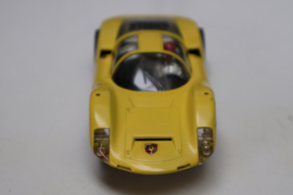 Porsche Carrera 6 geel