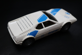 3241 BMW M1 wit nr. 8