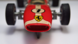 Ferrari F1 rood nr. 7 (24 spaaks gril)