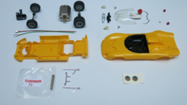 321X Alfa Romeo Geel (zwart interieur) bouwpakket