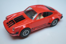 3227 Porsche 911 oranje