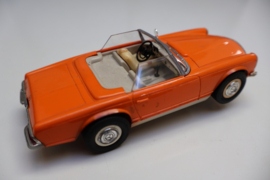 3260 Mercedes 280SL oranje