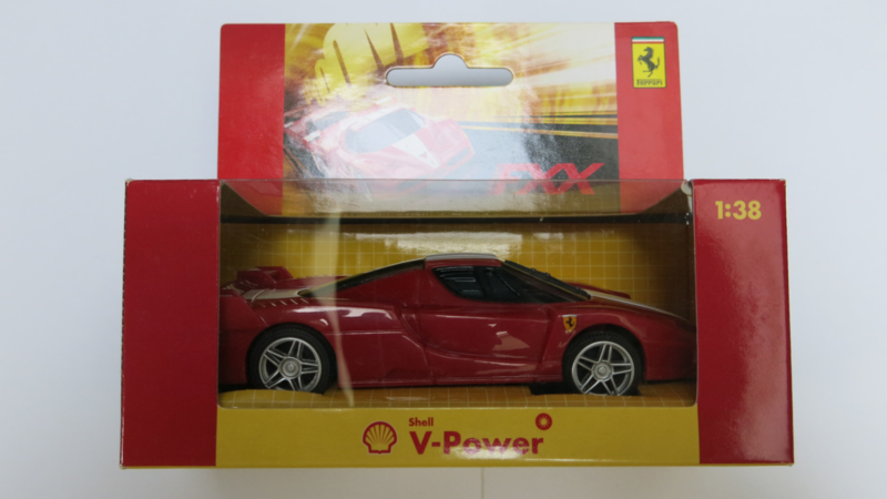 1:38 Ferrari FXX (met geluid)