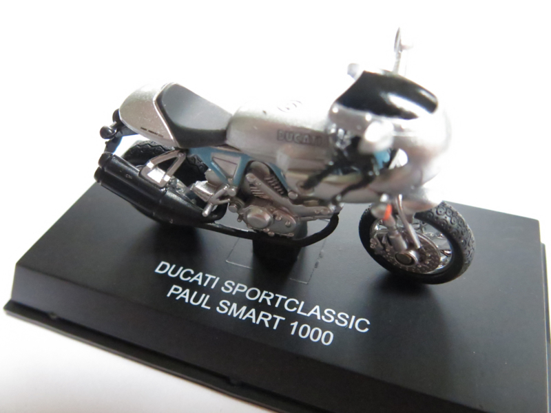 NewRay, Ducati Sportclassic Paul Smart 1000