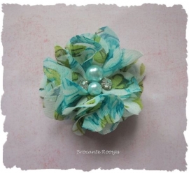 (BLzc-034) Chique bloem - gebloemd - pareltjes & strass - aqua-wit-groen - 5cm