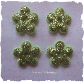 (BLGL-008a) 4 glitter bloemetjes - groen - 13mm