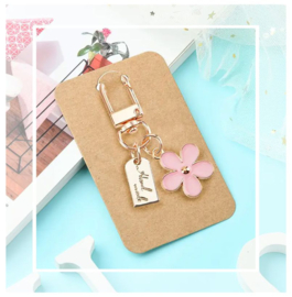 Kaartje voor sleutelhangers - kraft - 7.5x12cm met cellofaanzakje
