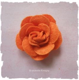 (Rv-026) Vilten roosje - oranje - 45mm