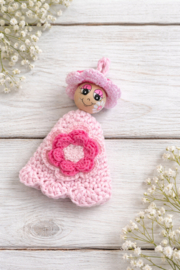 Gehaakt bloemenpopje - roze