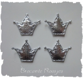 (KR-001) 4 zilveren kroontjes  - satijn