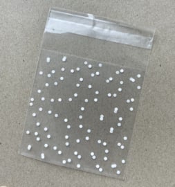 (GC-001) 10 Cellofaan zakjes met witte stipjes - 7x7cm