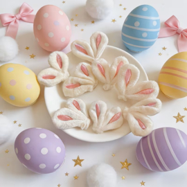 Paashaas oren - wit/roze - 5cm