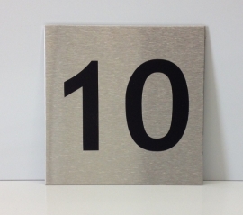 RVS deurplaatje, met nummer 10 - formaat 9 x 9 cm