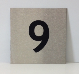 RVS deurplaatje, met nummer 9 - formaat 9 x 9 cm
