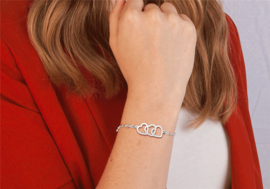 Moederdag Sieraden | Names4ever Armband met Drie Hartjes van Zilver