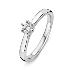 Excellent Jewelry Slanke Witgouden Dames Ring met 0,24 crt. Diamant
