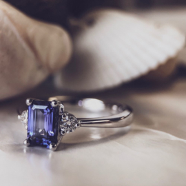 Excellent Jewelry Witgouden Ring met Diamanten en Tanzaniet