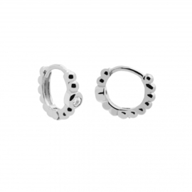 Karma Zilverkleurige Hinged Hoops Dotty Divine Oorringen