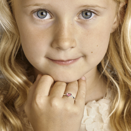 Ring voor Kinderen met Roze Parelmoer