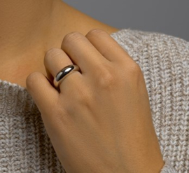 Bolstaande Zilveren Ring met Egale Afwerking voor Dames