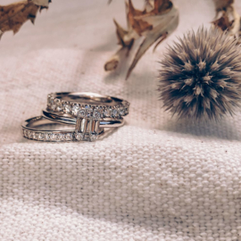 Excellent Jewelry Slanke Witgouden Ring met Diamanten