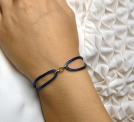 Donkerblauwe Armband met Gouden Schakels