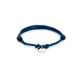 Donkerblauwe Satijnen Armband met Ronde Hanger van Zilver