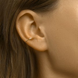 Goudkleurige Slanke Bolstaande Earcuff met Bolletjes van Zilver