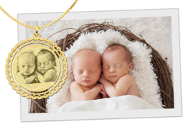 Gouden Fotogravure Hanger met Decoratieve Rand van Names4ever