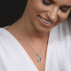 Spark Oval Chic Zilveren Ketting met Kleurloze Ovalen Glaskristal