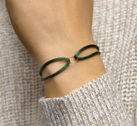 Groene Armband van Satijn met Gouden Cirkel