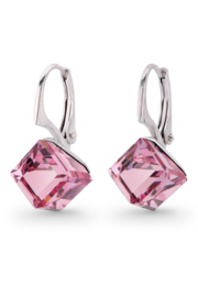 Kubus Roze Glaskristallen Oorbellen van Spark Jewelry