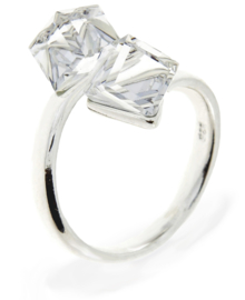 Zilveren Ring met Dubbele Witte Glaskristallen Kubus van Spark Jewelry