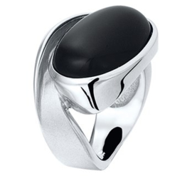 Zilveren Fantasie Ring met Ovale Zwarte Onyx Steen / Ringmaat 19mm