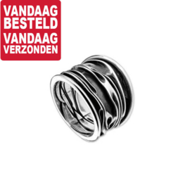 Ring van Geoxideerd Zilver met Golvend Patroon / maat 19